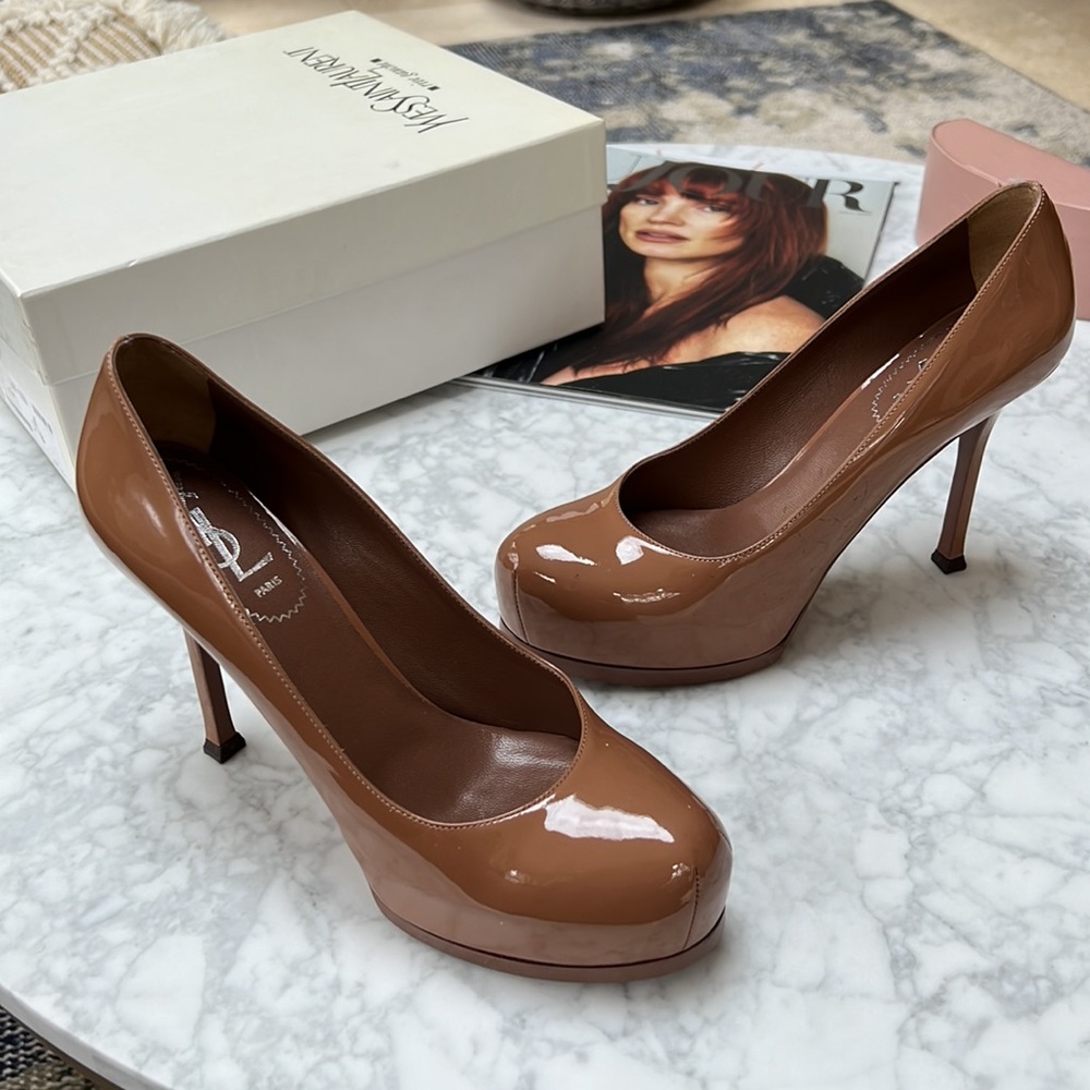 YSL NEW. Tribute 2 Platform Pumps.  37.5